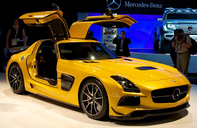 Современный Mercedes-Benz