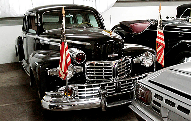 Калифорнийский автомобильный музей Петерсона