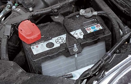 Аккумуляторная батарея в автомобиле