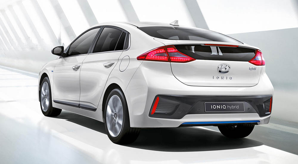 Hyundai Ioniq поступит в продажу в трёх версиях