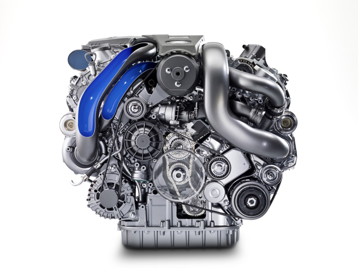 The new AMG 5.5 litre V8 biturbo engine.