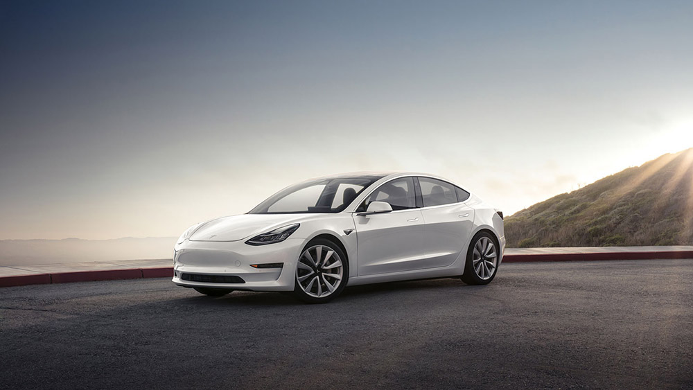 Новая Tesla Model 3