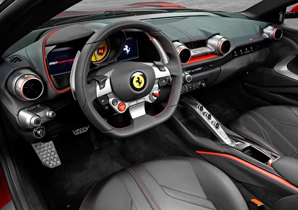 Салон Ferrari 812 Superfast
